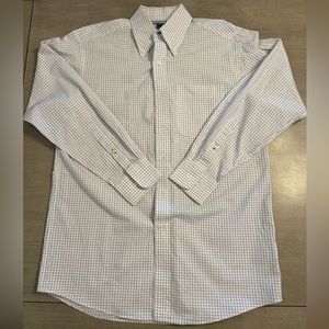 Tommy Hilfiger Men’s Medium dress shirt